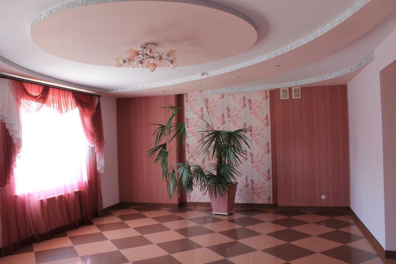 Hotel Kremin Kremenetsʼ Exteriér fotografie