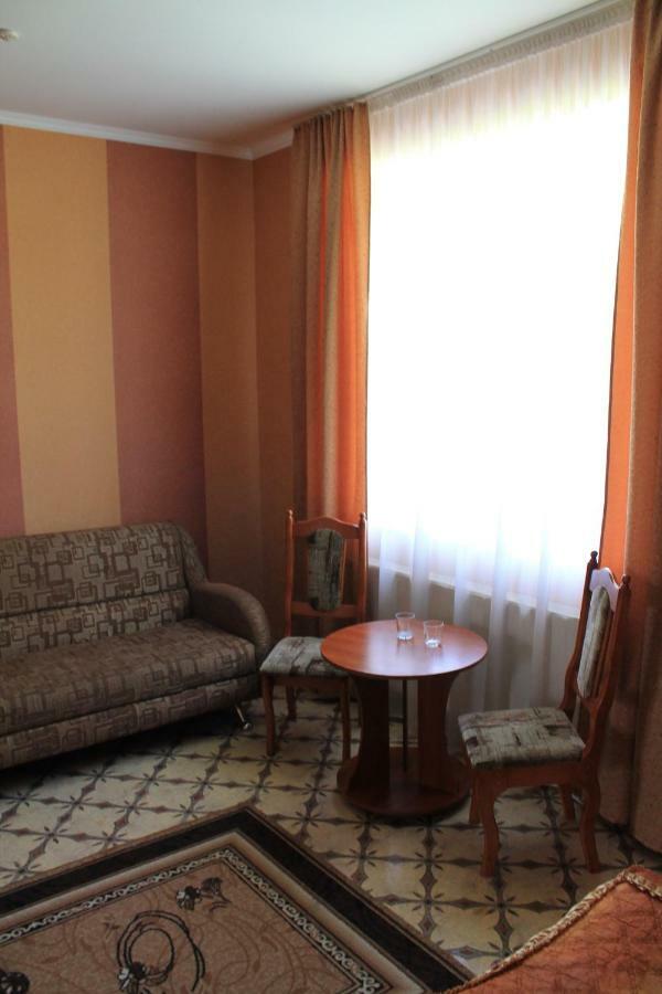 Hotel Kremin Kremenetsʼ Exteriér fotografie