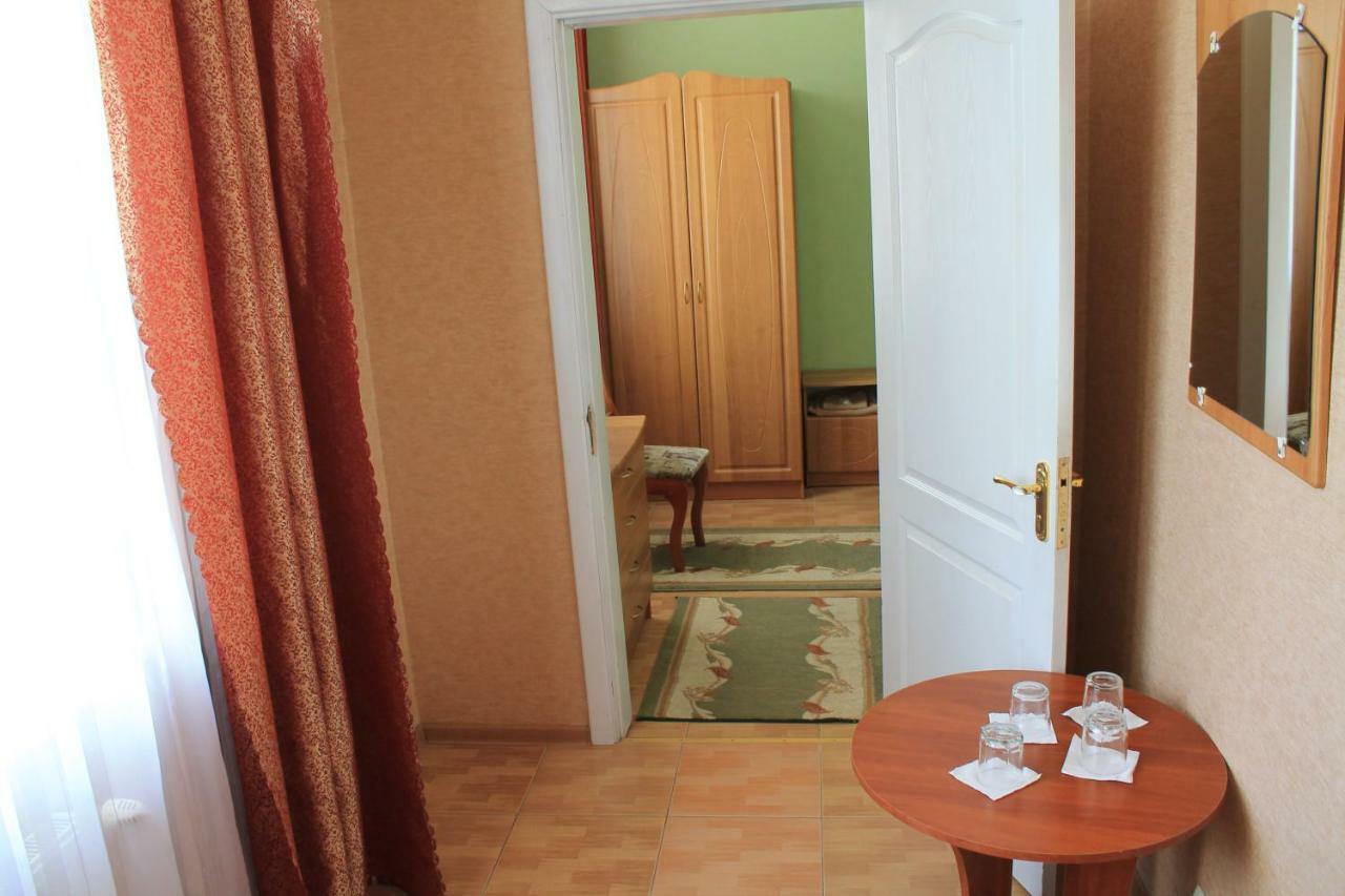 Hotel Kremin Kremenetsʼ Exteriér fotografie